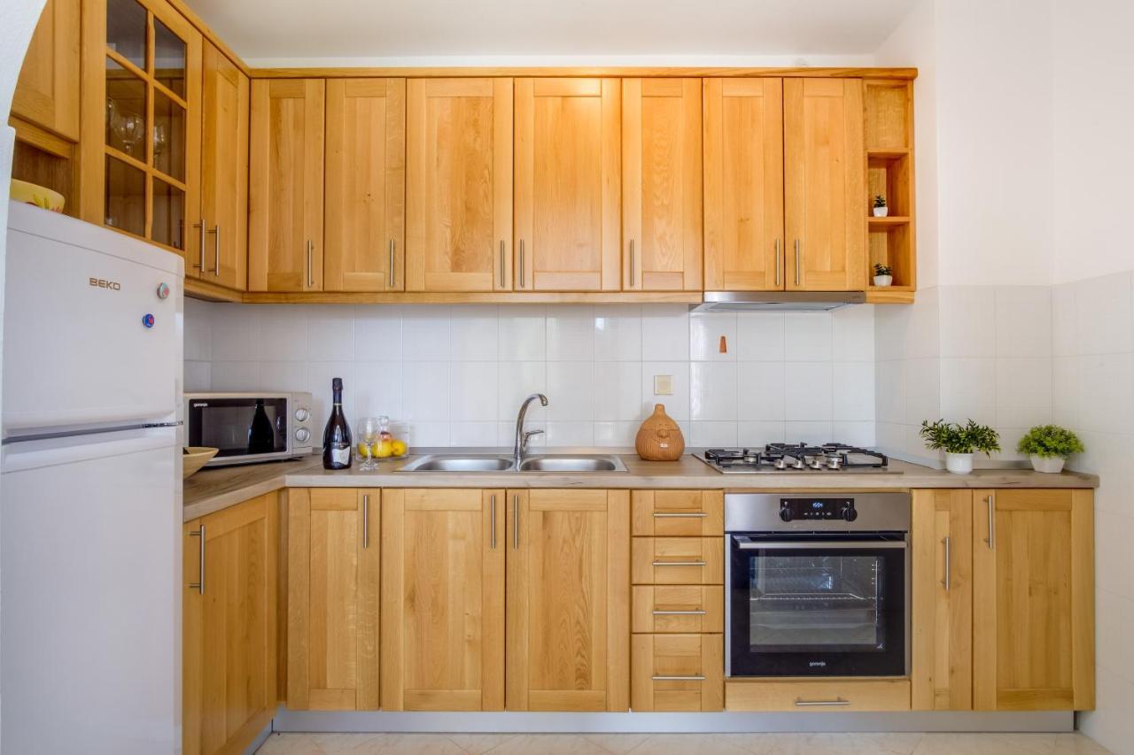 Apartments Franjo Mali Lošinj Eksteriør bilde