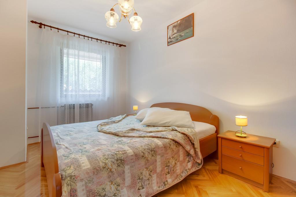 Apartments Franjo Mali Lošinj Rom bilde