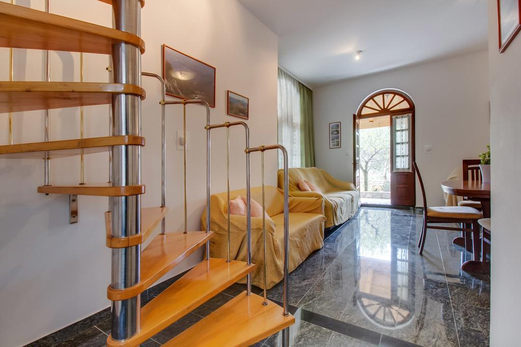 Apartments Franjo Mali Lošinj Rom bilde